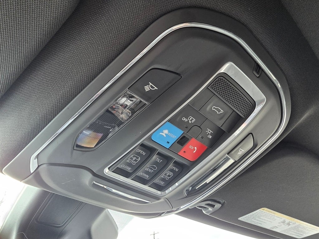 2023 Jeep Wagoneer L Series III