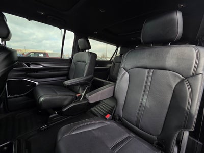 2023 Jeep Wagoneer L Series III