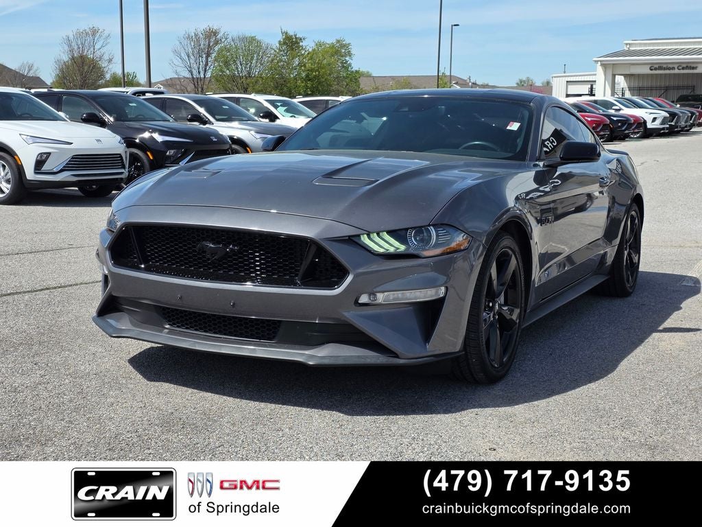 2021 Ford Mustang GT Premium 6-Speed / Black Accent / Nav
