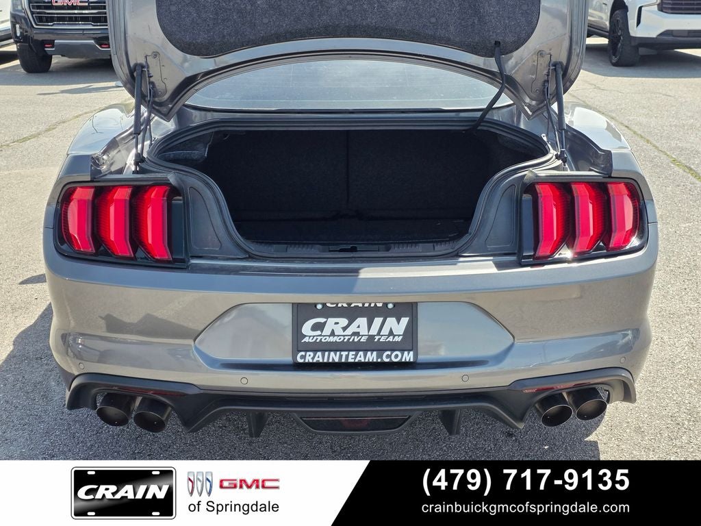 2021 Ford Mustang GT Premium 6-Speed / Black Accent / Nav