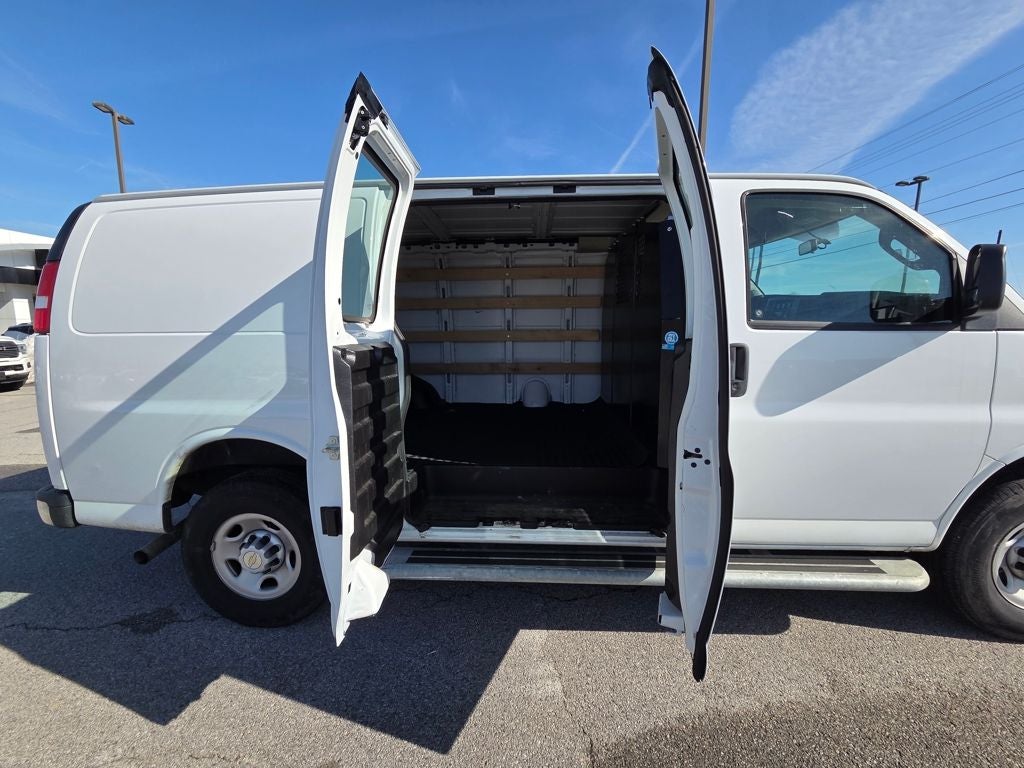 2024 Chevrolet Express 2500 Work Van Cargo