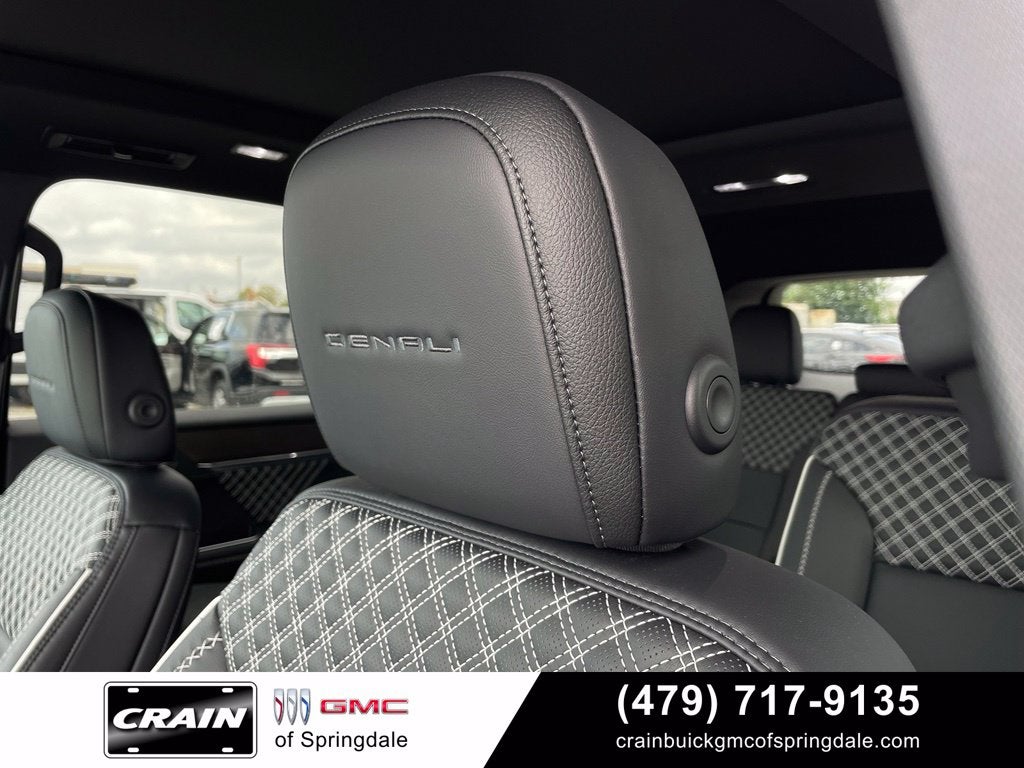 2025 GMC Acadia Denali