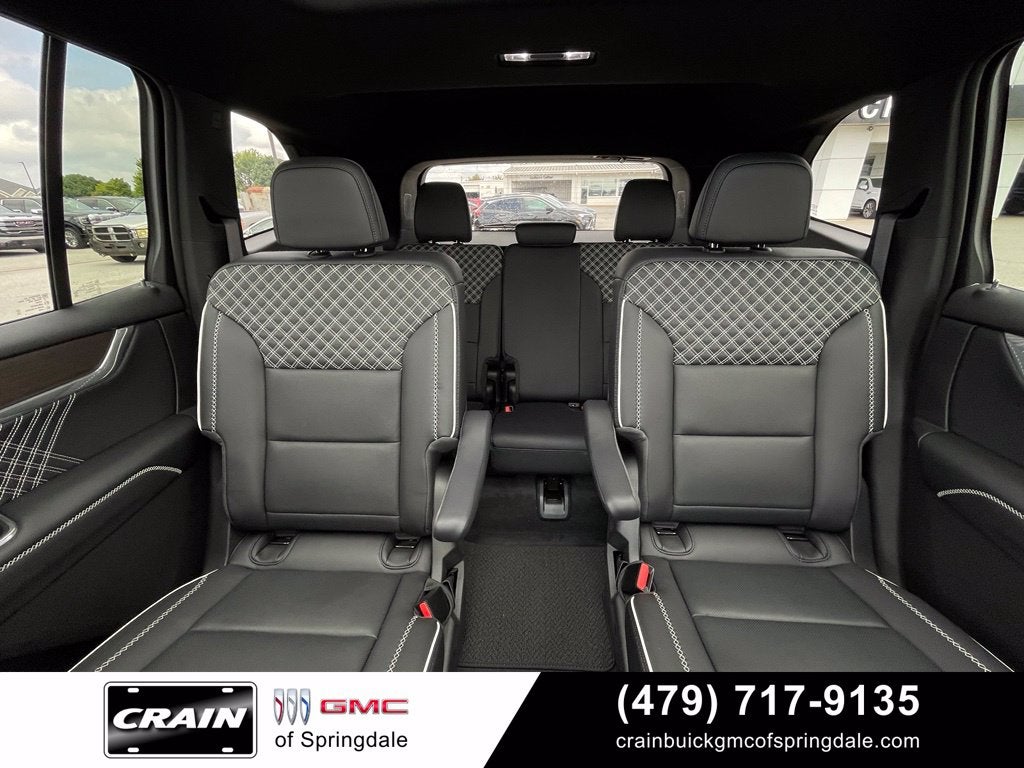 2025 GMC Acadia Denali