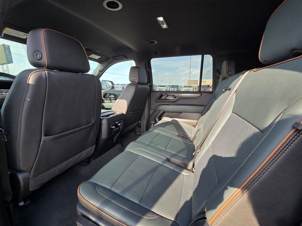 2025 GMC Yukon XL AT4