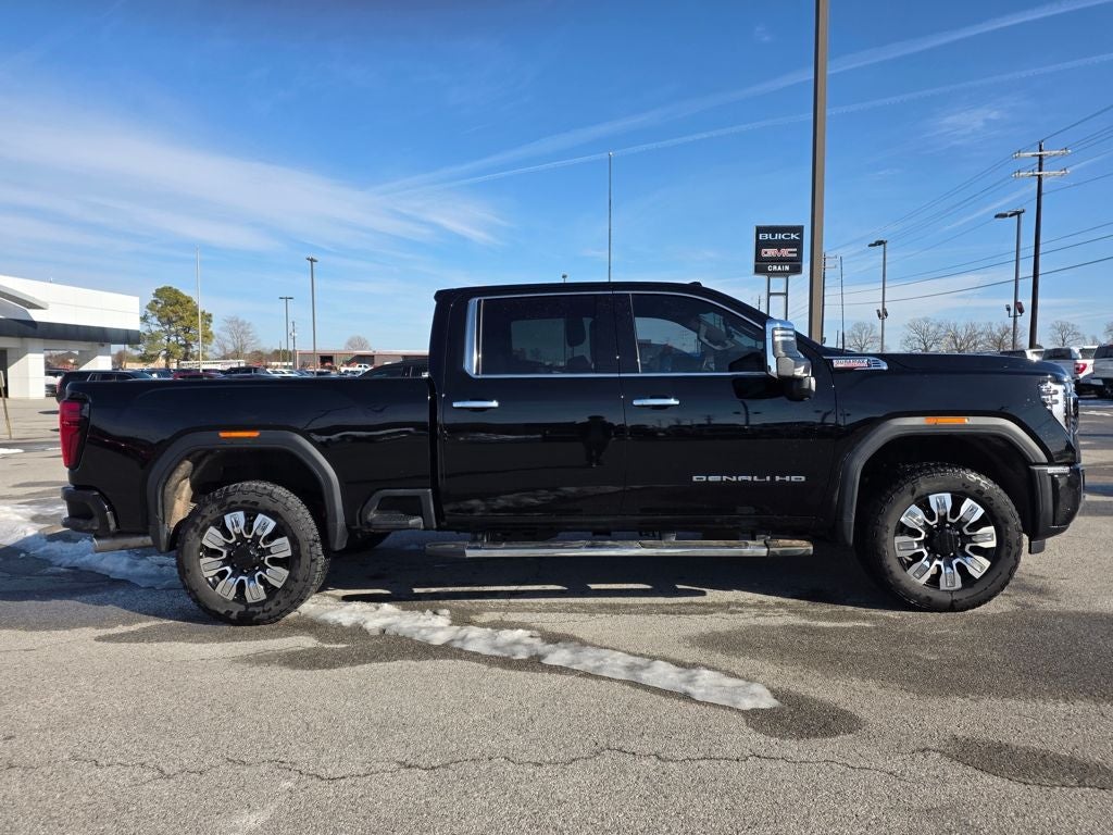 2025 GMC Sierra 2500HD Denali