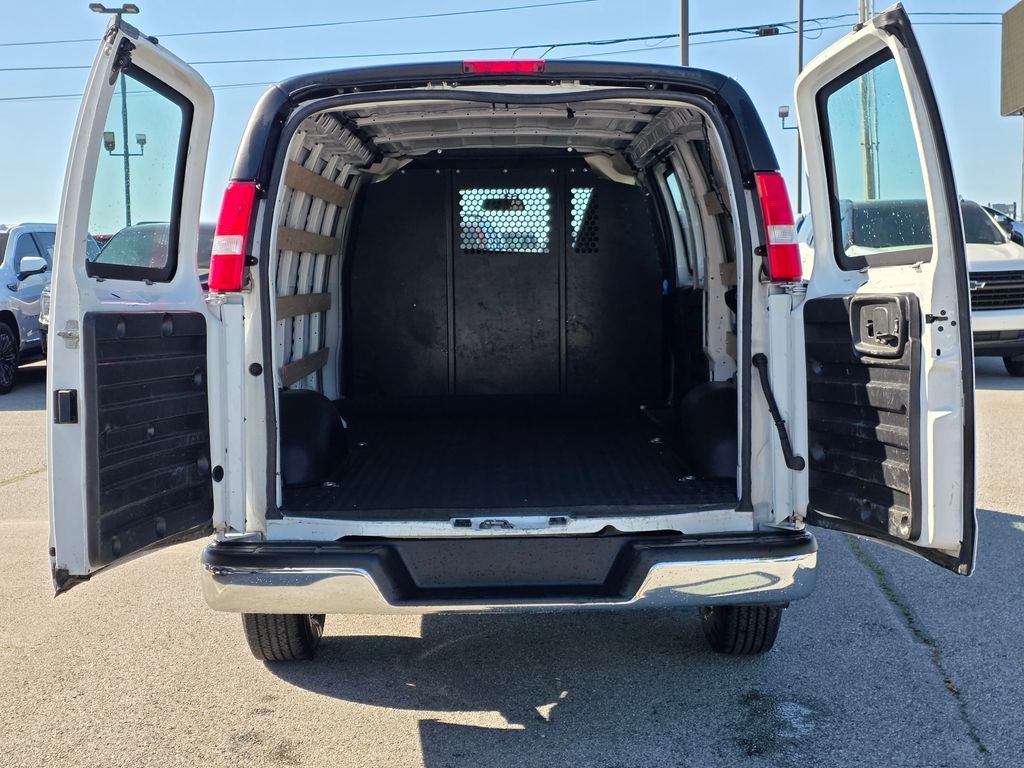 2023 GMC Savana 2500 Work Van