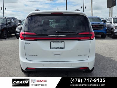 2022 Chrysler Pacifica Limited Convenience