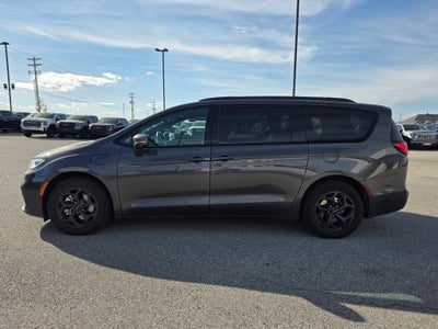 2021 Chrysler Pacifica Hybrid Limited