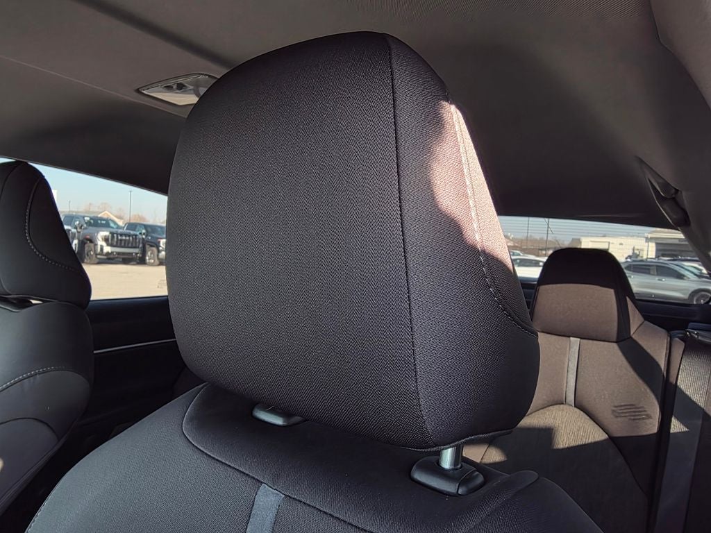 2023 Toyota Camry Hybrid LE