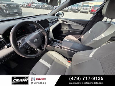 2025 Toyota Camry SE Loaded / 12.3" Screen