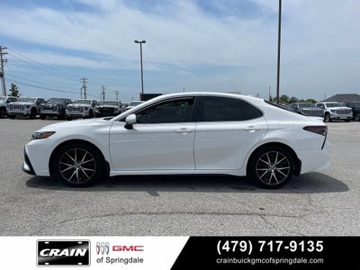2023 Toyota Camry SE
