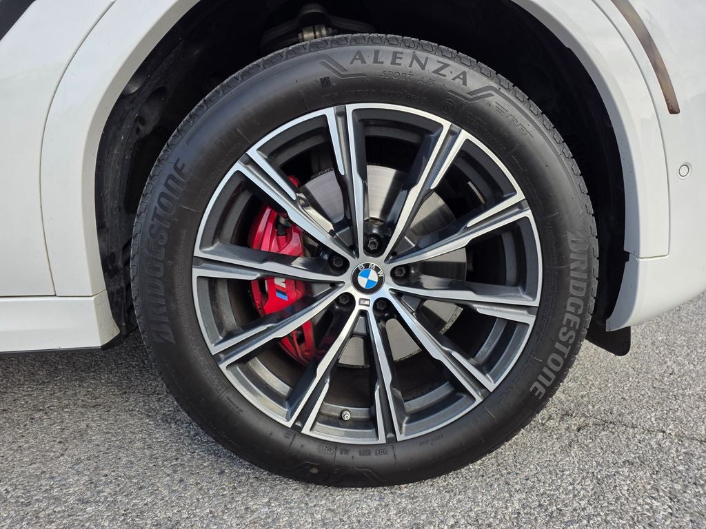 2022 BMW X6 xDrive40i