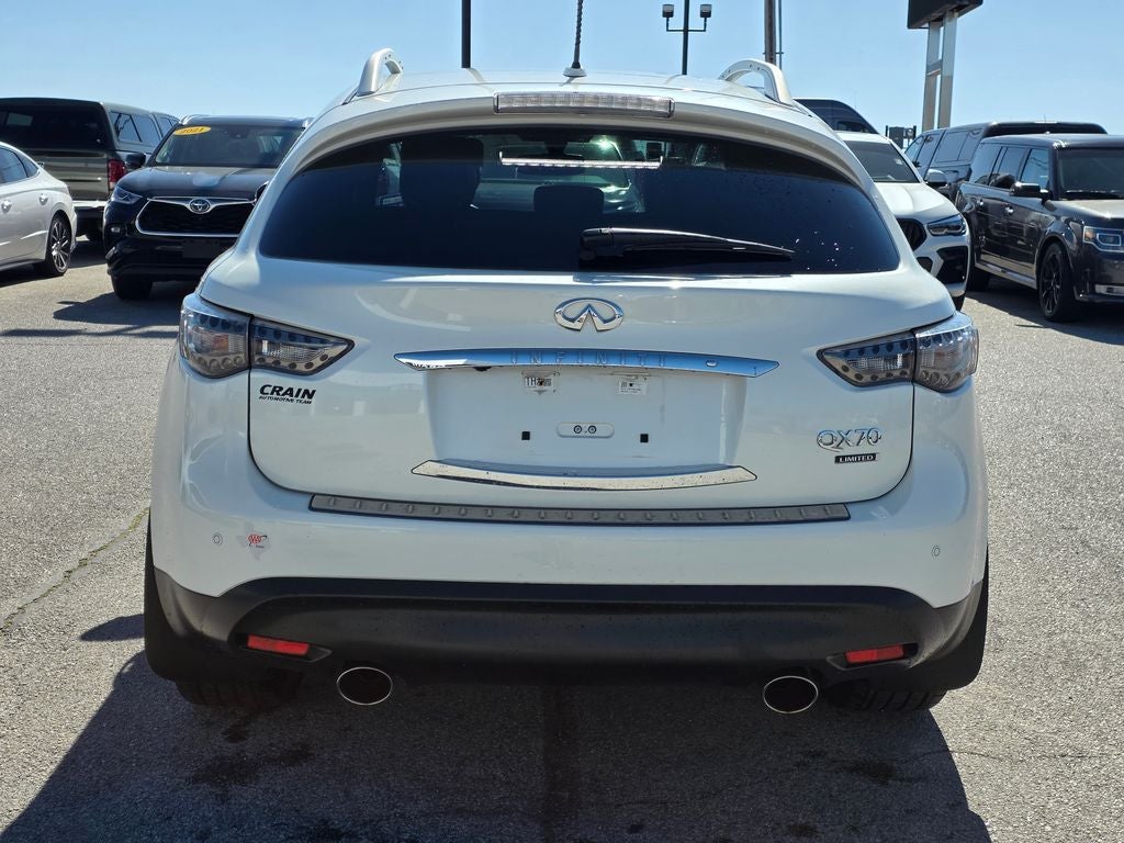 2017 INFINITI QX70 Base