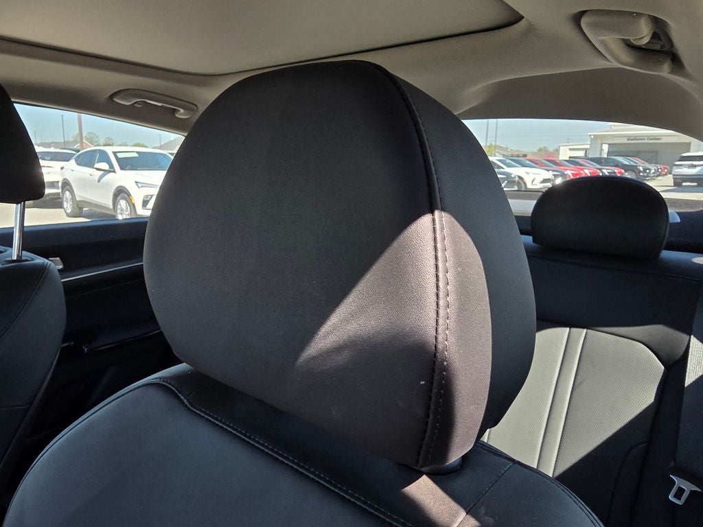 2025 Kia K5 EX