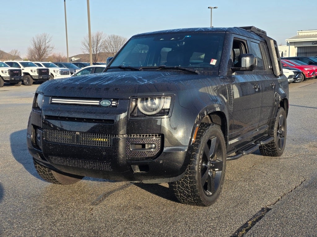 2024 Land Rover Defender 130 X-Dynamic SE