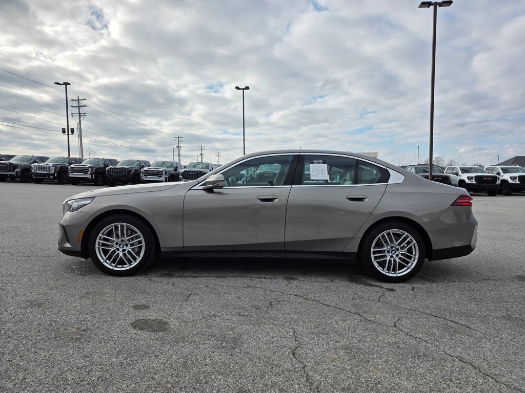 2024 BMW 5 Series 530i