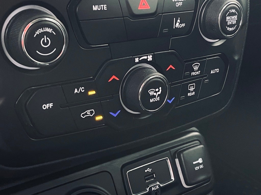 2023 Jeep Renegade Base