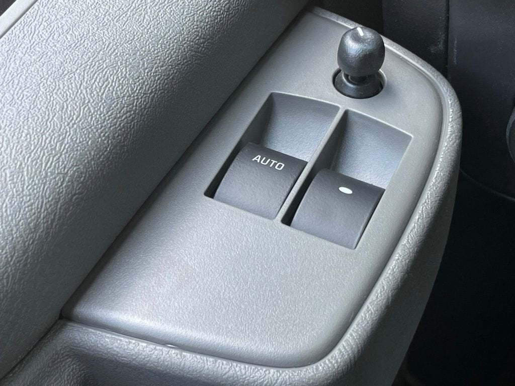 2026 Chevrolet Express Passenger LS