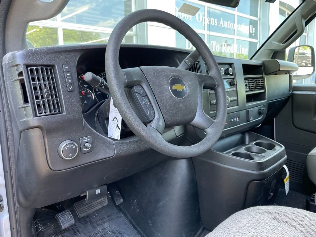 2026 Chevrolet Express Passenger LS