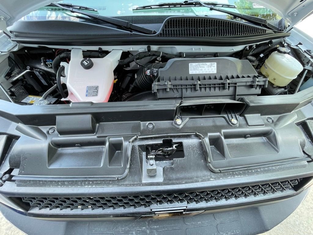 2026 Chevrolet Express Passenger LS