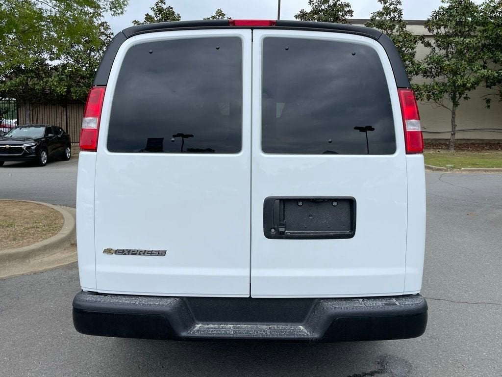 2026 Chevrolet Express Passenger LS