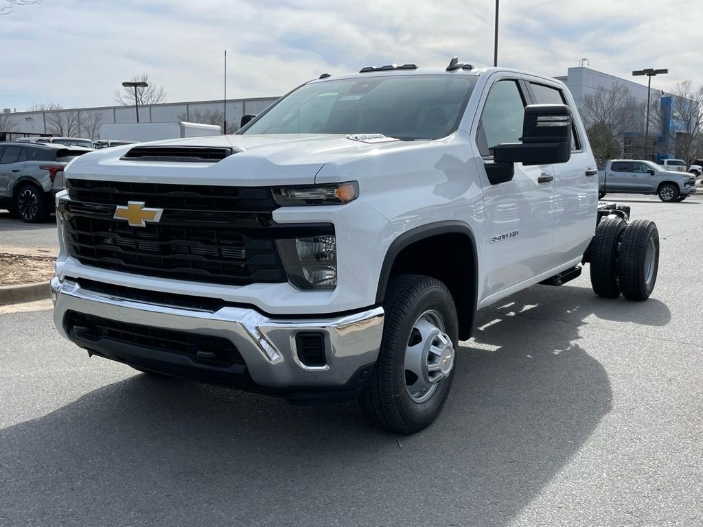 2026 Chevrolet Silverado 3500 HD Chassis Cab Work Truck