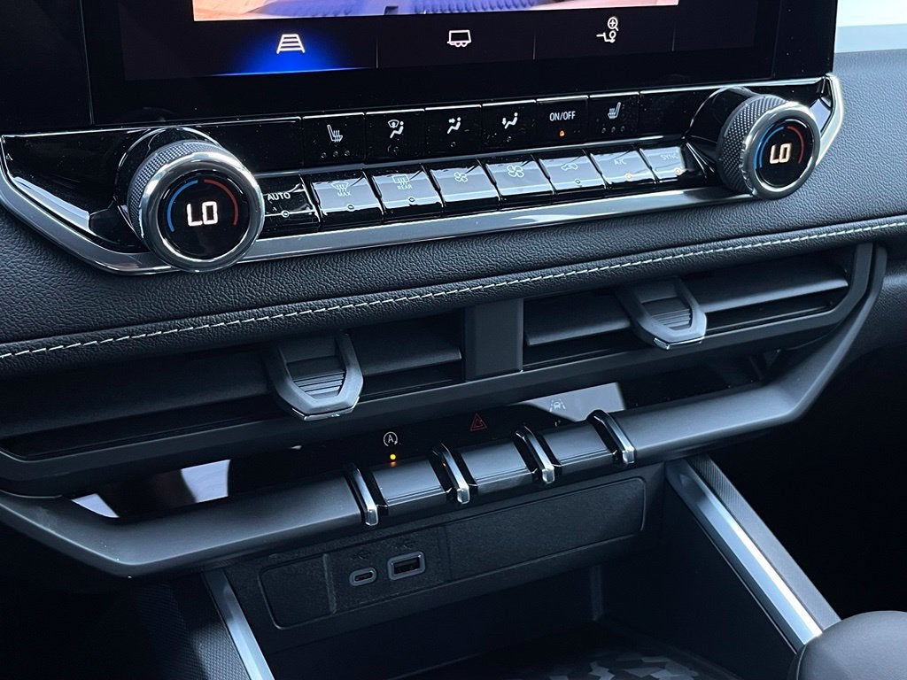 2026 Chevrolet Colorado LT - Photo 18