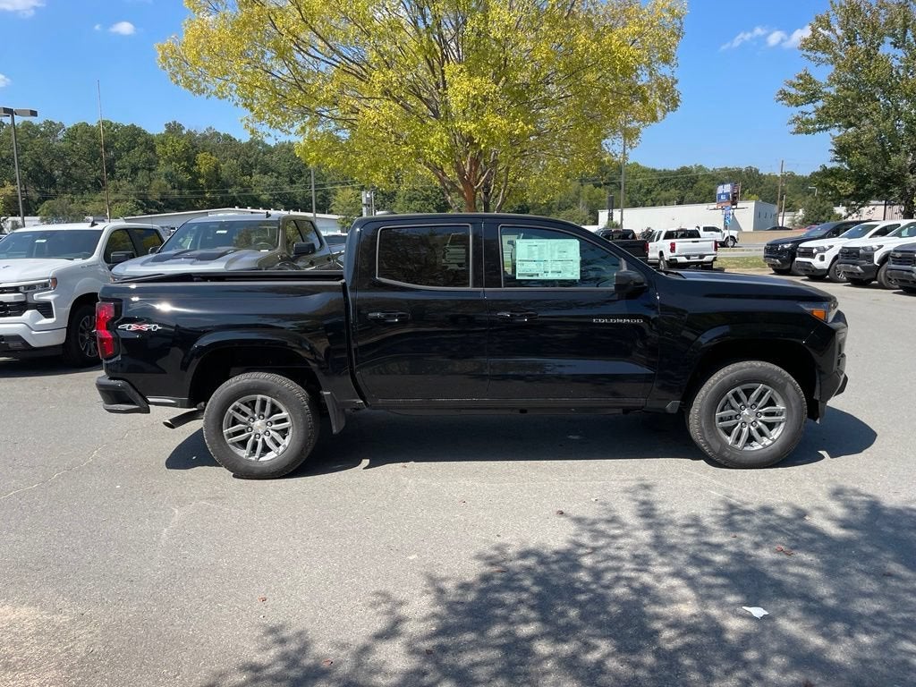 2026 Chevrolet Colorado LT - Photo 8