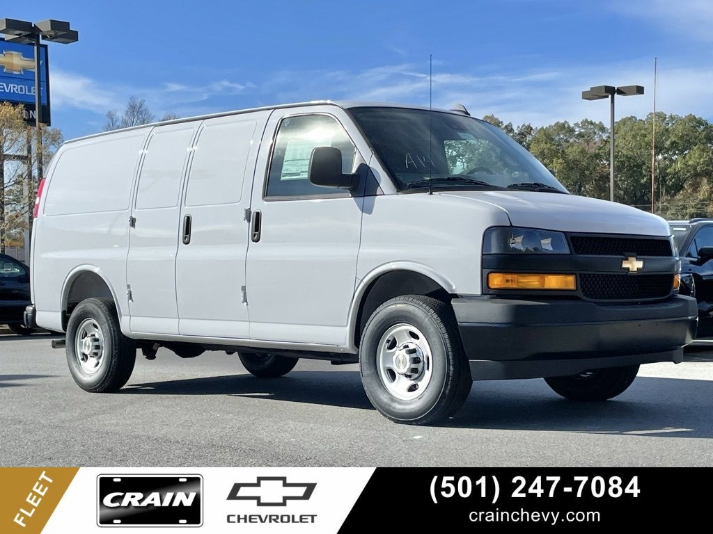 2025 Chevrolet Express Cargo 2500 WT