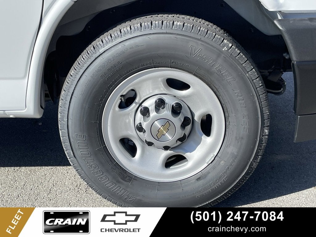 2025 Chevrolet Express Cargo 2500 WT