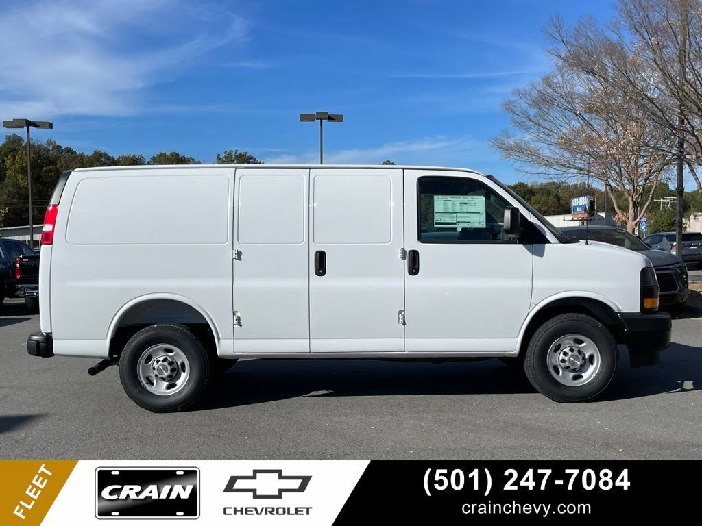 2025 Chevrolet Express Cargo 2500 WT