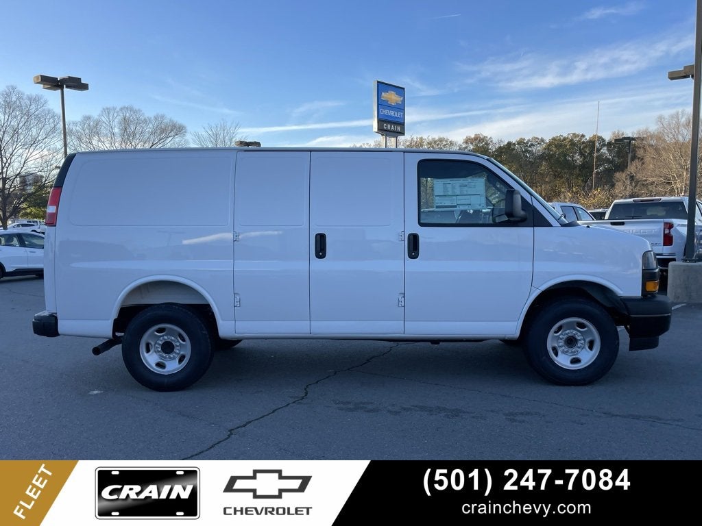 2025 Chevrolet Express Cargo 2500 WT