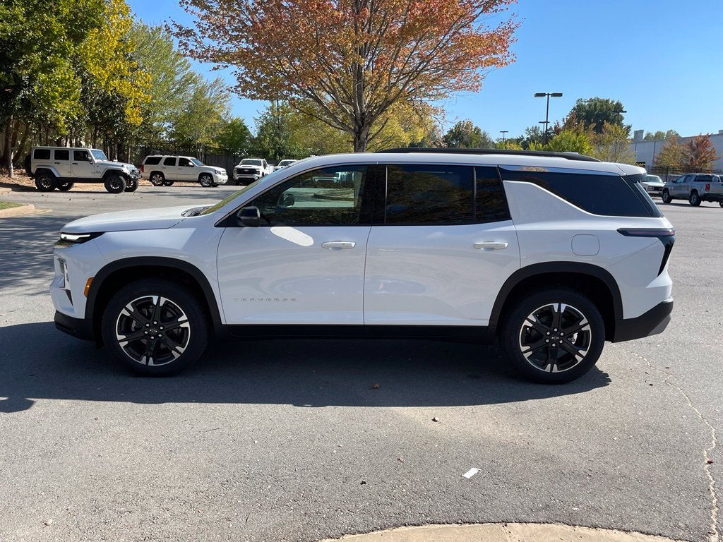 2027 Chevrolet Traverse LT