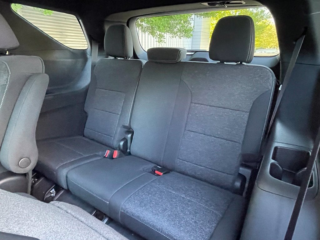 2027 Chevrolet Traverse LT - Photo 27