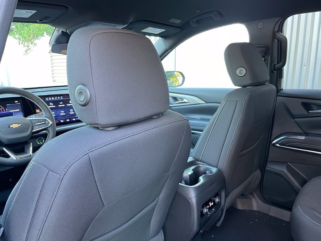 2027 Chevrolet Traverse LT - Photo 28