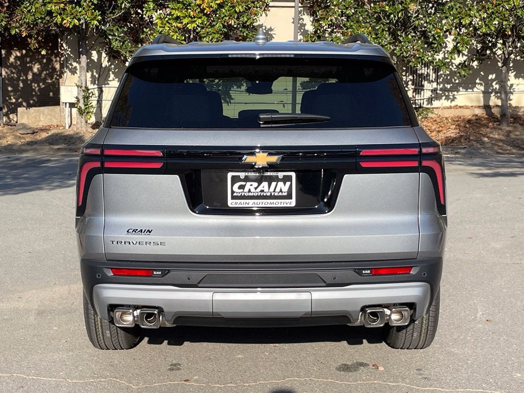 2027 Chevrolet Traverse LT - Photo 6