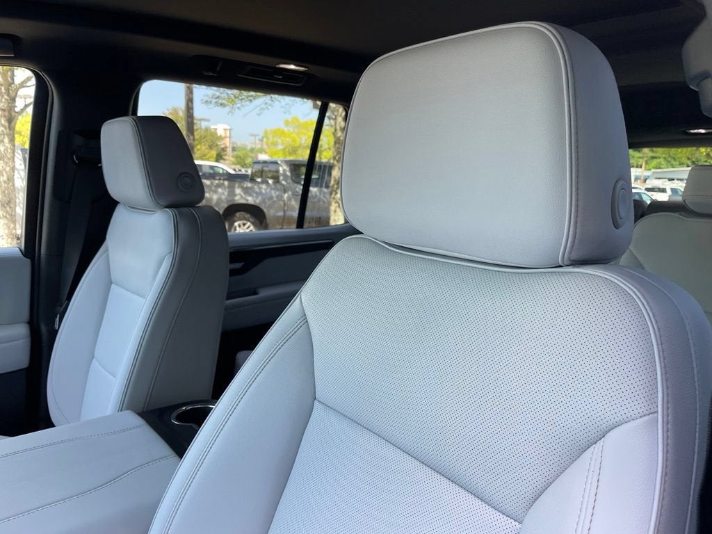 2026 Chevrolet Tahoe Premier - Photo 23