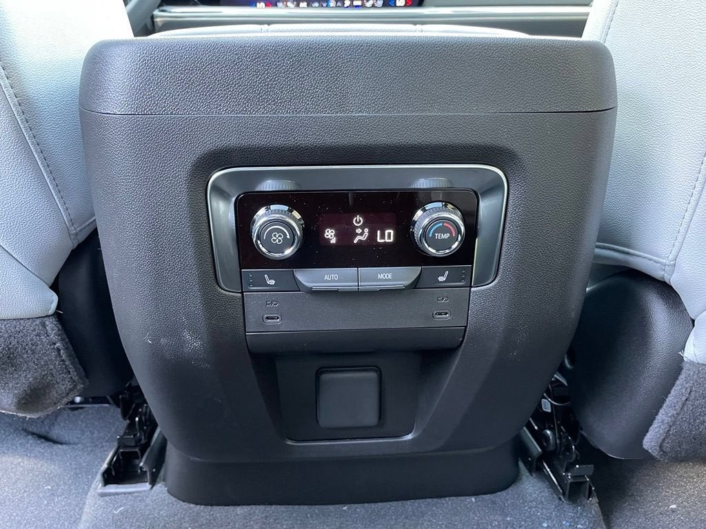 2026 Chevrolet Tahoe Premier - Photo 29