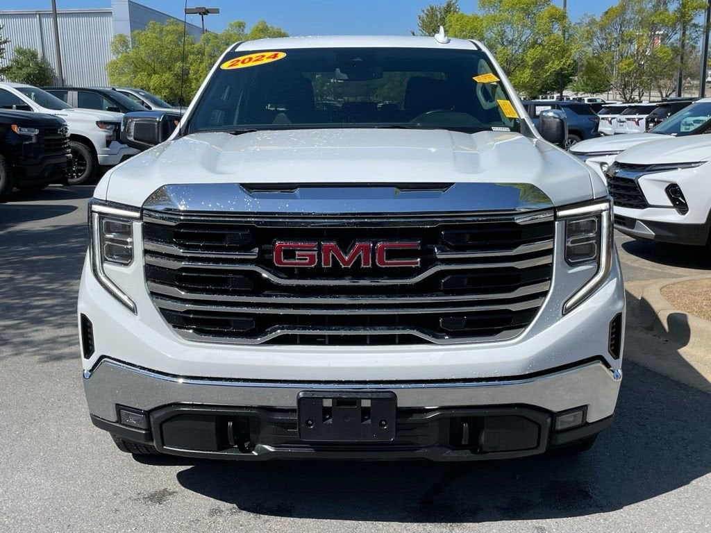Used 2024 GMC Sierra 1500 SLT with VIN 1GTUUDED6RZ369155 for sale in Little Rock