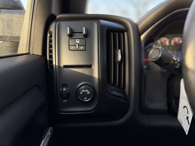 2024 Chevrolet Silverado 5500 HD Work Truck