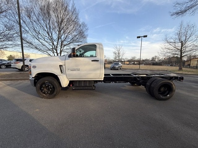 2024 Chevrolet Silverado 5500 HD Work Truck