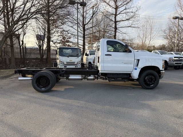 2024 Chevrolet Silverado 5500 HD Work Truck