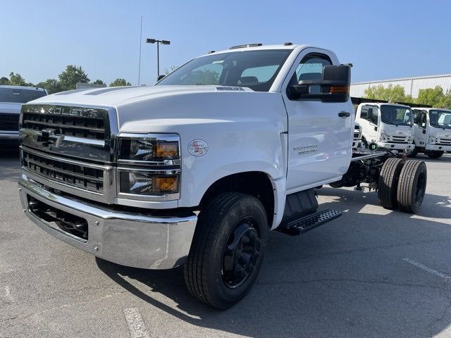 2024 Chevrolet Silverado 5500 HD Work Truck