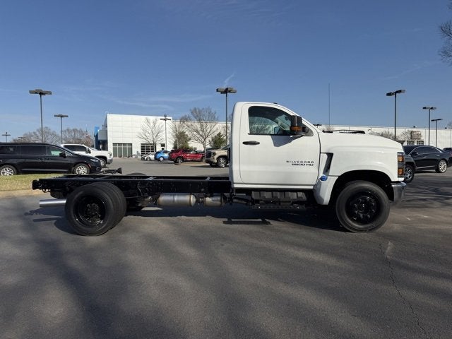 2024 Chevrolet Silverado 5500 HD Work Truck
