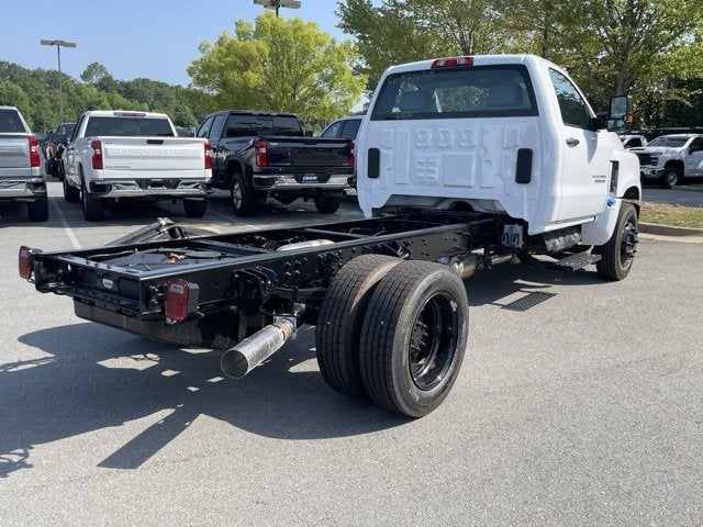 2024 Chevrolet Silverado 5500 HD Work Truck