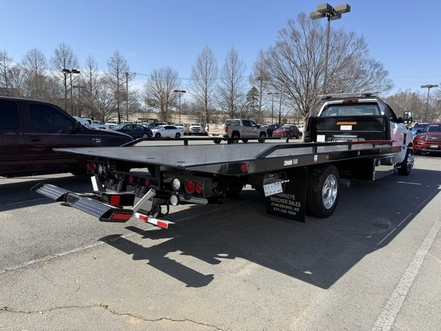 2024 Chevrolet Silverado 6500 HD Work Truck