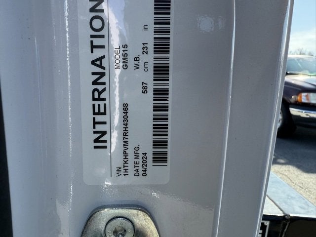 2024 Chevrolet Silverado 6500 HD Work Truck