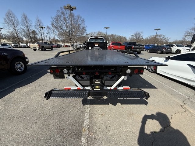 2024 Chevrolet Silverado 6500 HD Work Truck