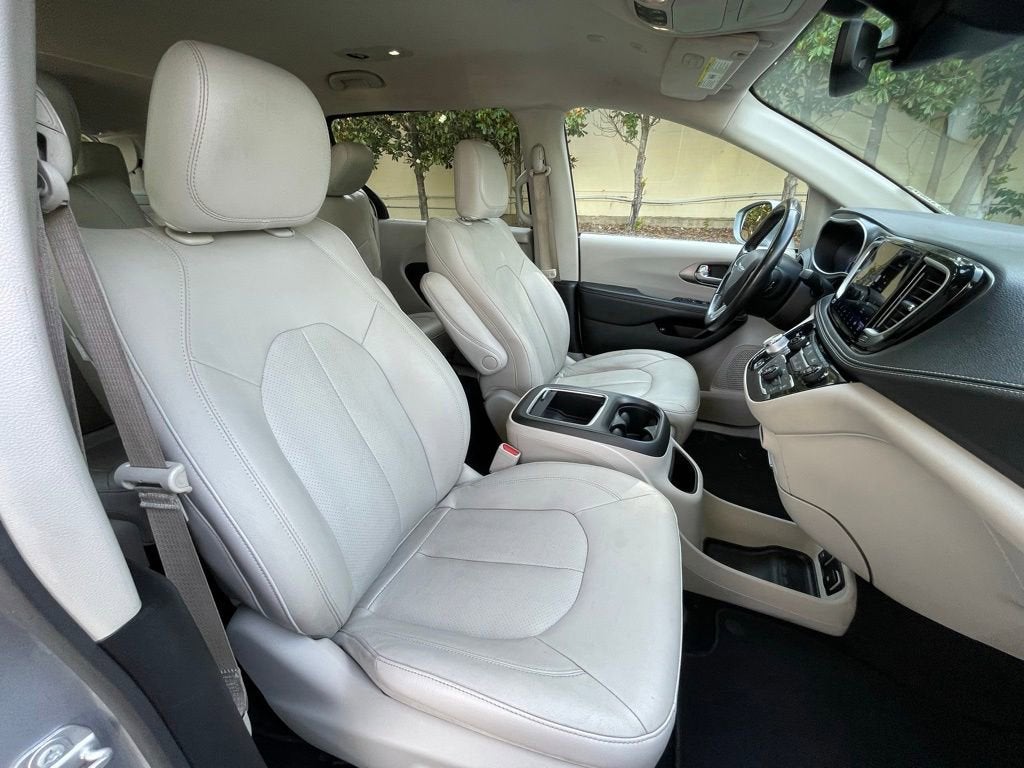 2021 Chrysler Pacifica Hybrid Touring L