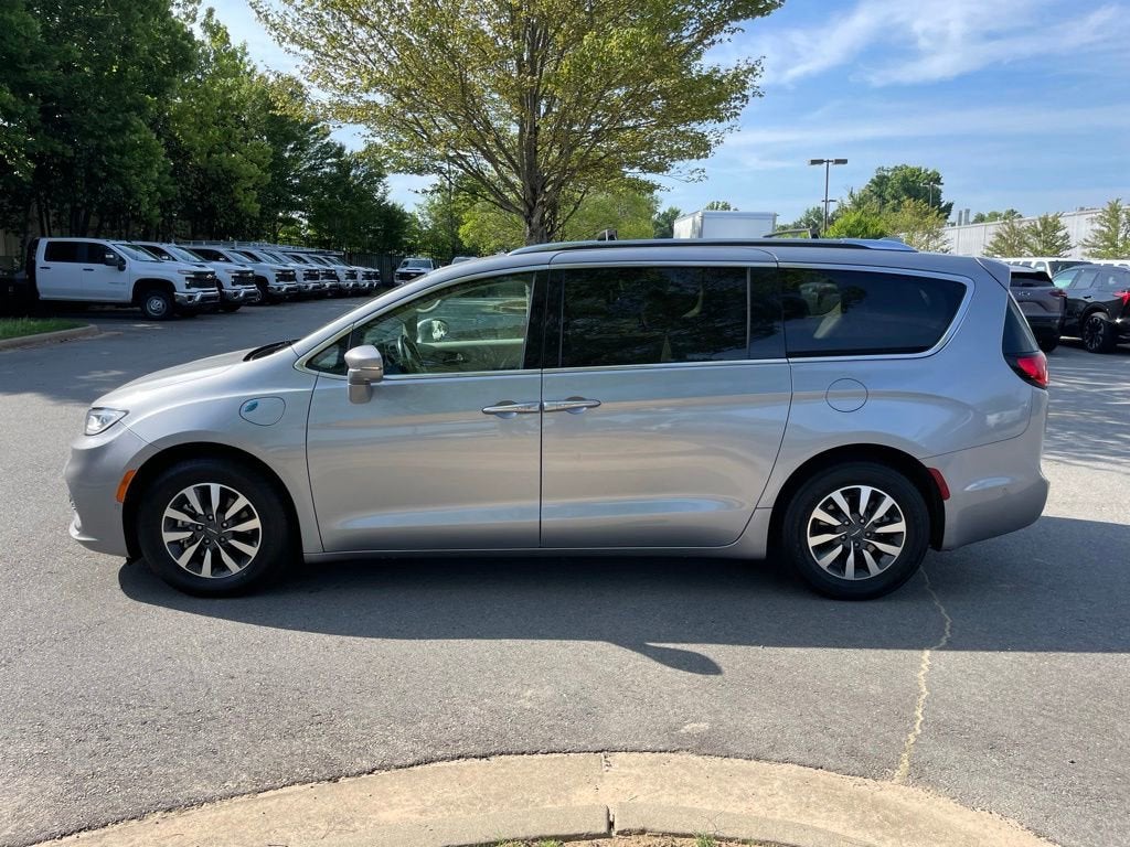 2021 Chrysler Pacifica Hybrid Touring L
